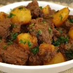 Carne de Panela com Batatas Carne de Panela com Batatas