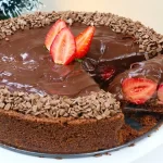 Torta de Chocolate com Morango
