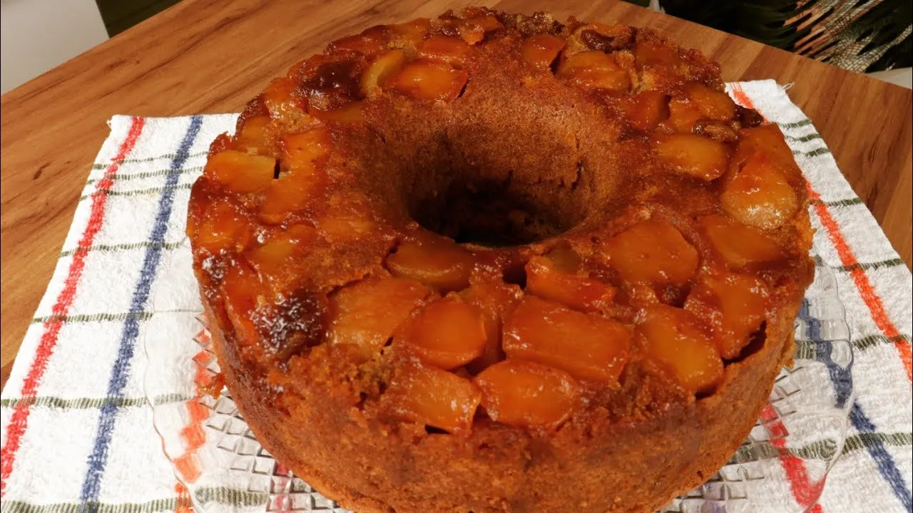 Torta de Maçã com Caramelo Torta de Maçã com Caramelo