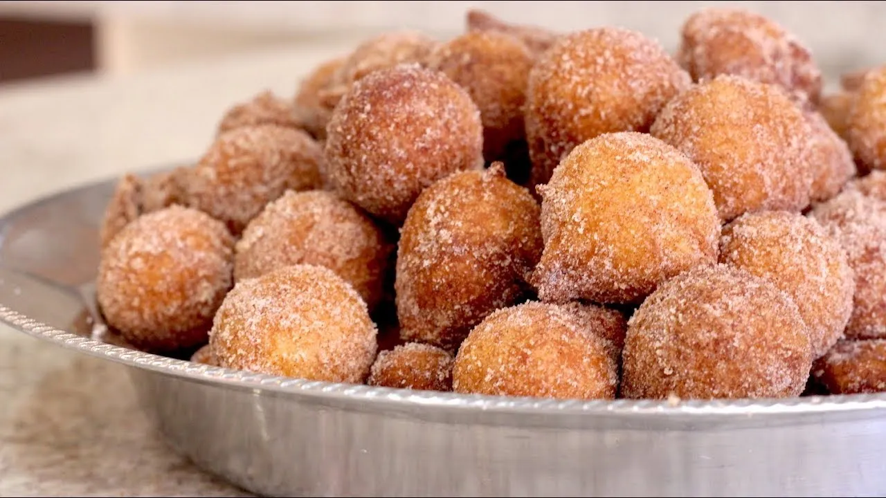 Bolinho de Chuva Igual da Mamãe Bolinho de Chuva Igual da Mamãe